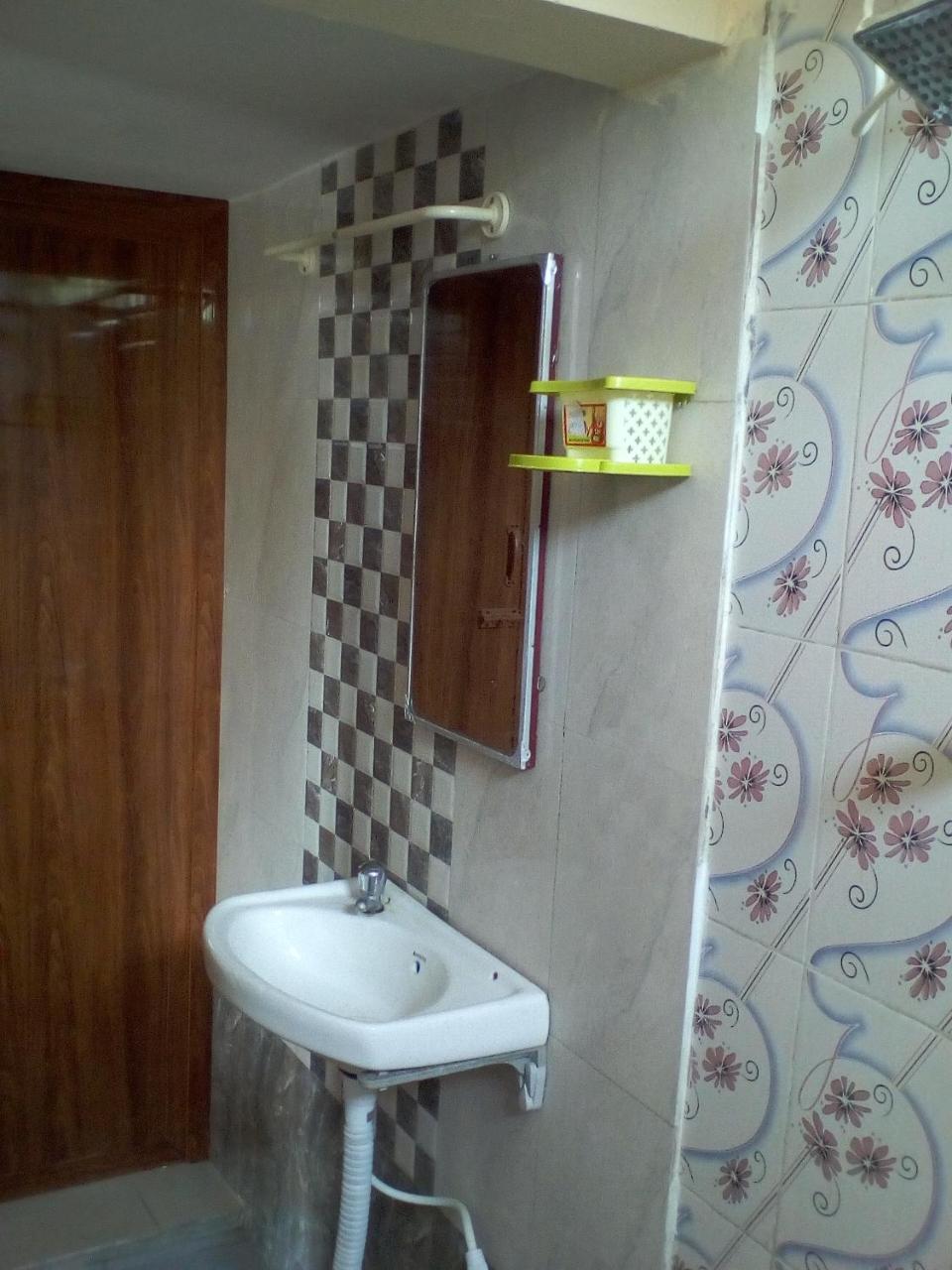 Sai Guest House Tiruvannāmalai Esterno foto